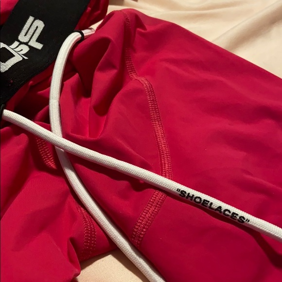 Off White Two Piece - Picture 3 of 7